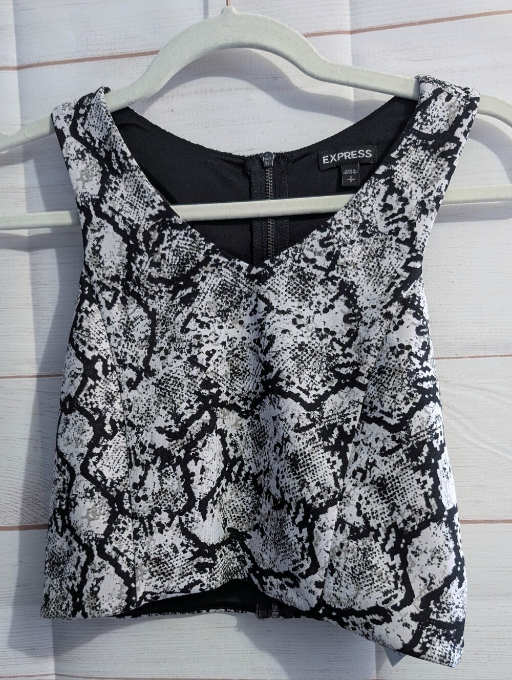 Express Black and White Snakeskin Sports Bra Size Small